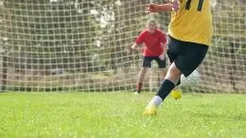 【秘籍揭晓】今晚大乐透013期红蓝号码精准预测，连中杀码，不容错过！